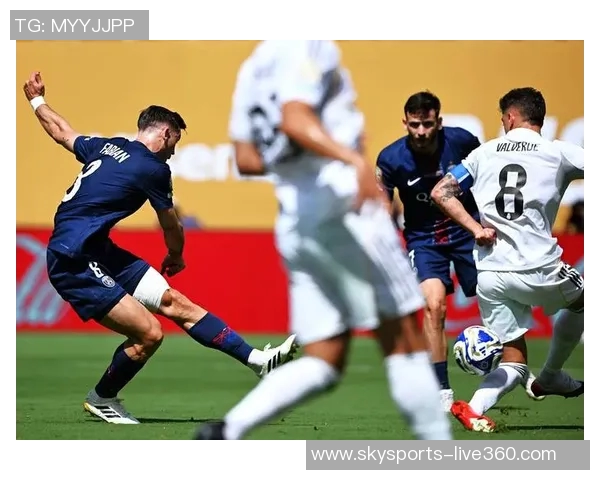 足总杯精彩对决巴黎圣日耳曼与AC米兰战成平局乌龙球成比赛转折点