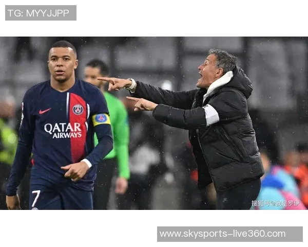 国王杯激战巴黎圣日耳曼大胜里昂五球逆转引发转会热议